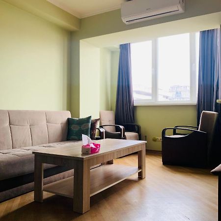 Cozy Apartment Near Republic Square يريفان المظهر الخارجي الصورة