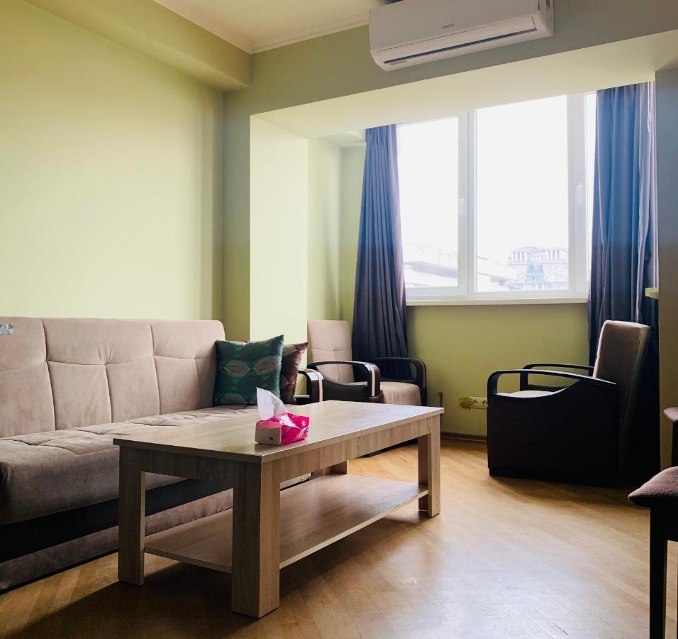 Cozy Apartment Near Republic Square يريفان المظهر الخارجي الصورة