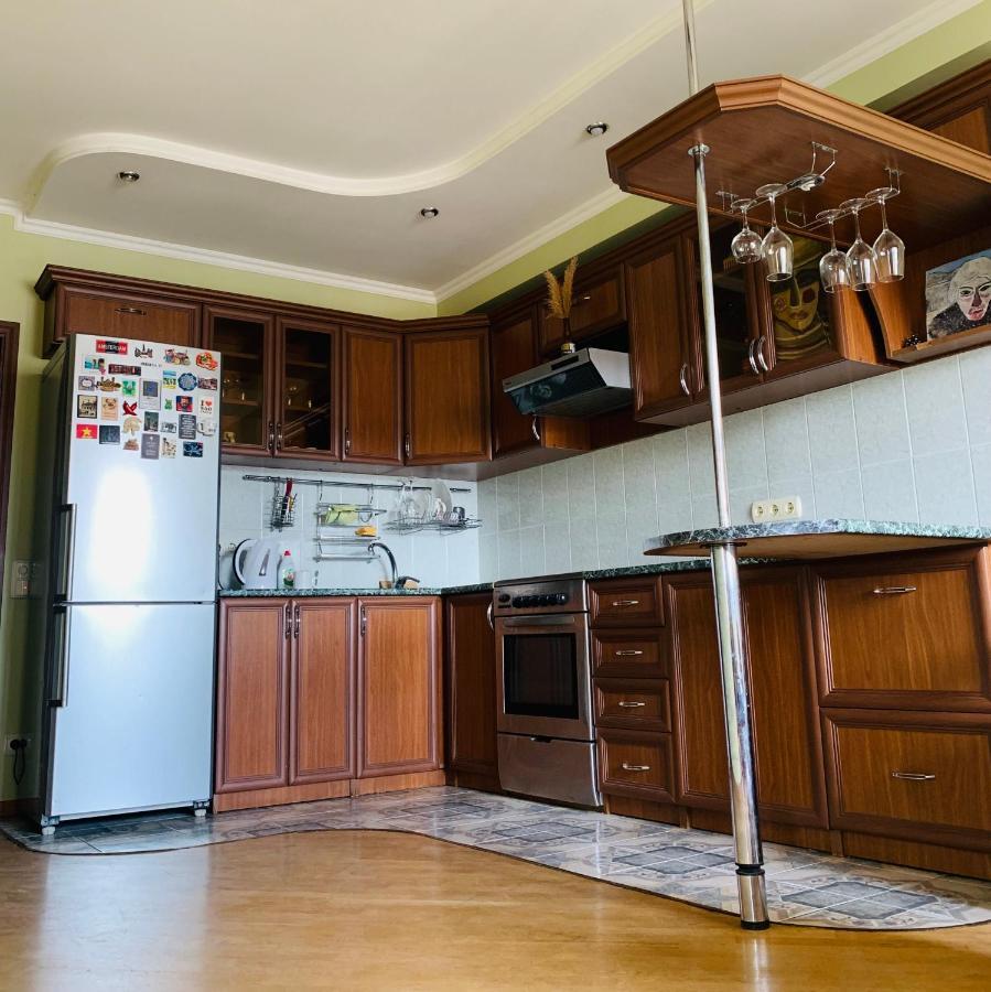 Cozy Apartment Near Republic Square يريفان المظهر الخارجي الصورة